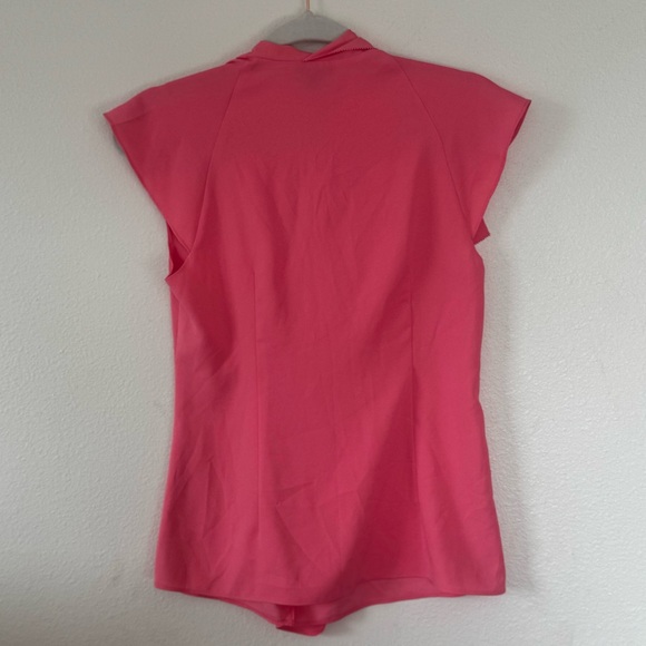 Ann Taylor Barbie Bubblegum Pink Cap Sleeve Top Blouse Drape Ruffle Size 2 - Picture 3 of 7